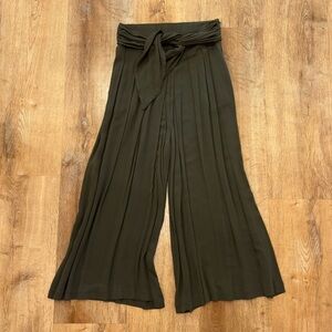 Elegant Olive Green Wide-Leg Pants